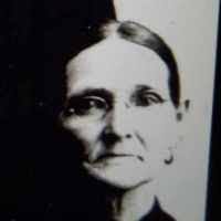 Martha Ensley's Instagram, Twitter & Facebook