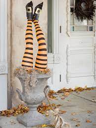 Scary halloween decoration ideas for decorating indoor and outdoor with handmade halloween crafts.spooky halloween party decorating ideas. 20 Super Scary Halloween Decorations