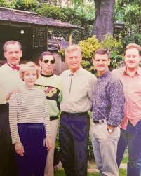 Фредди — школьник (по центру). One Of Freddie Last Pics Taken In June 1991 When Freddie Mercury Queen