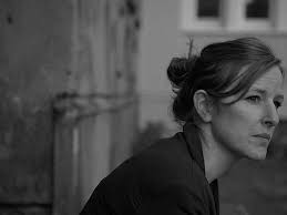 Nina Weller (Übersetzerin): alle Bücher + Steckbrief bei Penguin