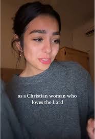 Alana Christian's Instagram, Twitter & Facebook