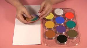 Scrap Time Ep 536 Pan Pastels By Mark Giles Christine Shows You A Variety Of Ways To Use Pan Pastels Inkt Video S