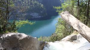 Im nationalpark berchtesgaden wandern sie zwischen watzmann und königssee zu traditionellen almen, durch tiefe schluchten und klammen und über hohe berge. Konigssee Rote Karte Fur Selfie Touristen Und Influencer Region Nordbayern