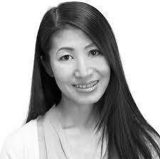 Laura Clemens's Instagram, Twitter & Facebook