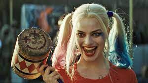 The newly single harley quinn sets off to make it on her own in gotham city. Erstes Bild Von Harley Quinn In Birds Of Prey So Anders Sieht Margot Robbie Im Suicide Squad Spin Off Aus Kino News Filmstarts De
