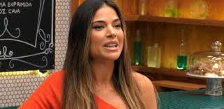 Lidia Santos debuta como camarera en 'First Dates': ''Se me da bien ser  cupido. Tengo un porcentaje de acierto de un 80%''