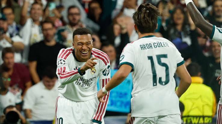 Em v&iacute;deo: "Tragam o Barcelona agora", a magia do Real Madrid frustra a surpresa do Leipzig | Goal.com Brasil