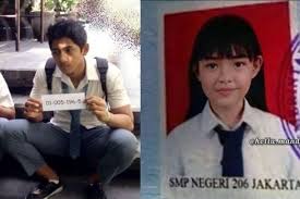 Tetap semangat sayang, salut banget, di luar sana menghebohkanmu, tapi kamu tetap memilih untuk diam. 9 Adu Gaya Arya Saloka Dan Amanda Manopo Berseragam Sekolah