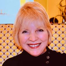 Dawn Crouch's Instagram, Twitter & Facebook