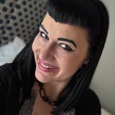 The Southern Table: How to make the perfect picture frame