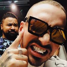 J balvin shared a post on instagram: Teeth Silver J Balvin On His Account Instagram Spotern