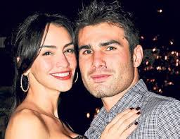 During his playing career, he wa. Adrian Mutu A Divortat De Consuelo