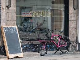 The bike and wheelbase is about 20cm shorter, which has a noticeable effect. Omnium Mini Max Cargo Bike A Photo On Flickriver