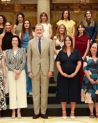 Jornada de trabajo del Rey en el Palacio Real de El Pardo. A primera hora, el Rey ha recibido en audiencia a los funcionarios de las XXV y XXVI promociones del Cuerpo