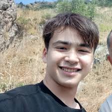 I am excited to share that I recently started my new role as a Graduate  Student Consultant for Leeward Renewable Energy, LLC alongside my team,  Imanol Amundarain Arananburu and Emily Blethen. |