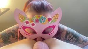 BAD LITTLE KITTY KAT GIVES ME RIMJOB AND GETS A CUM FACIAL