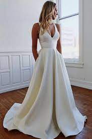 14 Perfect Wedding Dress Pictures Ideas Bow Wedding Dress Wedding Dresses Simple Elegant Wedding Dress
