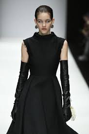The modern yet elusive feminine and romantic style is the signature of the brand. Berlin Fashion Week Irene Luft H W 2019 20