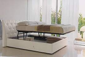 Vivere in poco spazio non significa rinunciare al letto matrimoniale. Letti Con Contenitore Da Chateau D Ax A Ikea Tutti I Modelli Per Arredare La Tua Camera Design Mag