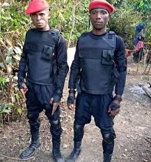 This came as a senior police officer wearing facemask threatened to shoot a supporter of ipob for questioning his order. Mazi Nnamdi Kanu Supporters On Twitter Children Of The Most High Elohim Is With You Men As You Protect Our Land Biafra Biafraexit