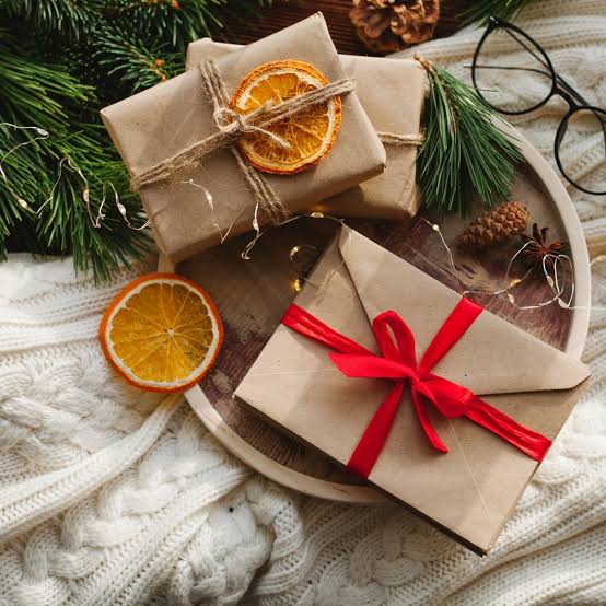 You Can Send These Instant Gifts Without Knowing Someone's Address |  Apartment Therapy