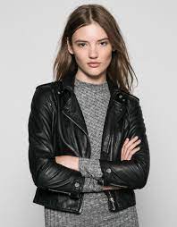Epingle Sur Clothing She Wears