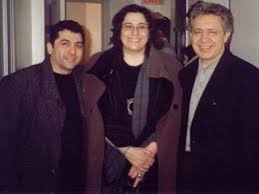 He has worked with a great number of artists, ranging from legendary icons such as zeki müren and müzeyyen senar to. Son Konserinde Beraberlerdi Zulfu Livaneli Nin Agzindan Halil Karaduman