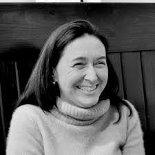 Elizabeth Halper's Instagram, Twitter & Facebook