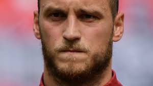 Marko arnautovic si è subito messo in luce nella prima partita di euro 2020, nella quale la sua alcune ipotesi vedrebbero alioski, esterno mancino della macedonia del nord, come il 'destinatario'. Wameul3fbwn21m