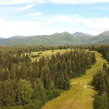 Australia's colonial heritage remains visible in its grand manors with gothic or victorian design elements. Hilltop Ski Area Professional Disc Golf Association