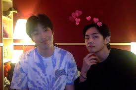 Nov 05 2020 wheein and taehyung are confirmed to be dating. Bts S V And Peakboy Hint That They Re Working On Something New Soompi