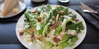 La Salade Cesar Futee Une Des Recettes Preferees D Elyse Marquis Veronique Cloutier