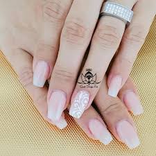 طراحی تک ناخن ساره طرح هنر طراحی ناخن طراح ناخن پر ناز شیراز Sareh Design Art Nailspa Naildesign Designer Parnazspa Hand Tattoos Henna Hand Tattoo Hand Henna