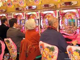 Play Pachinko When In Tokyo Fridaytip Japan Tokyo Tokyo Guide