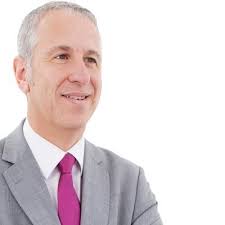 Who knew that the tic tac lid had a dispenser? Turn the pack upside down…