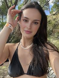 A selfie before work ✈️ 💙