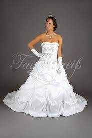 Maybe you would like to learn more about one of these? Brautkleid Tw0018b Mit Effektvollen Raffungen Und Stickereien