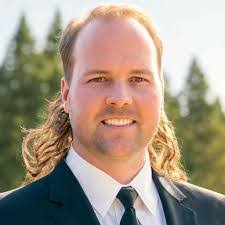 Brian Lint's Instagram, Twitter & Facebook