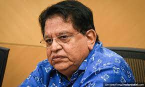 Tengku razaleigh bin tengku mohd hamzah (jawi: Malaysiakini Ku Nan Fumes After His Net Worth Exposed In Court