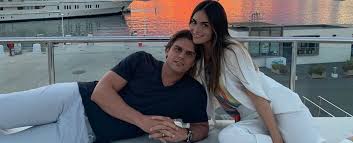She is the second miss universe from mexico. Crisis Superada Triunfo El Amor En Matrimonio De Ximena Navarrete