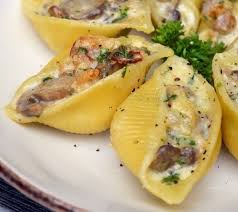 Conchiglioni Ripieni Di Funghi E Philadelphia Ricetta Pranzo Della Domenica Ricette Ricette Di Cucina Ricette Vegetariane