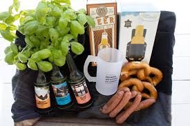 Diy Geschenk Fur Manner Der Selbstgemachte Mini Biergarten