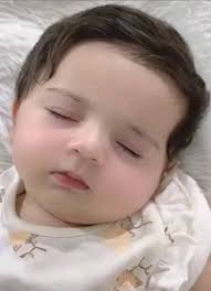 السلام عليكم ورحمة الله وبركاته السؤال 1 : أين الجنة ؟ الجواب : فوق  السماوات السبع ، و منفصلة عن السماوات السبع لأن السماوات تزول و تفنى يوم  القيامة أما الجنة فلا