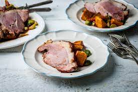 Glazed roast ham with cloves,sparkling wine and. Wawan Alif 23 Dec 2020 List Of Easy And Delicious Recipes Ideas For Christmas Day Dinner Side Dish Share This Glazed Roast Ham With Cloves Sparkling Wine And 23 Dec