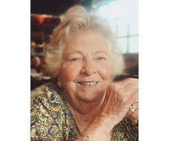 Marilyn Kovach's Instagram, Twitter & Facebook