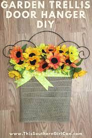 Make A Pretty Door Hanger Using A Piece Of Dollar Tree Garden Trellis And Burlap My Easy Tutorial Shows You Diy Spring Wreath Door Trellis Easter Mesh Wreaths