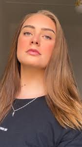 Quick Foundation and Contour Application using Mooiste Meisie products 🤗✨  All agents are listed