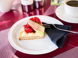 Kaffeespezialitäten und leckere kleine köstlichkeiten in einem gemütlichen ambiente. Kuchen Atelier Dresden Crazy Julia De