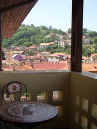 Grand hotel astoria 3 stele. Coroana Brasovului Hotel De 3 Stele In Centrul Vechi