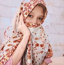 Elizabeth Kollie's Instagram, Twitter & Facebook